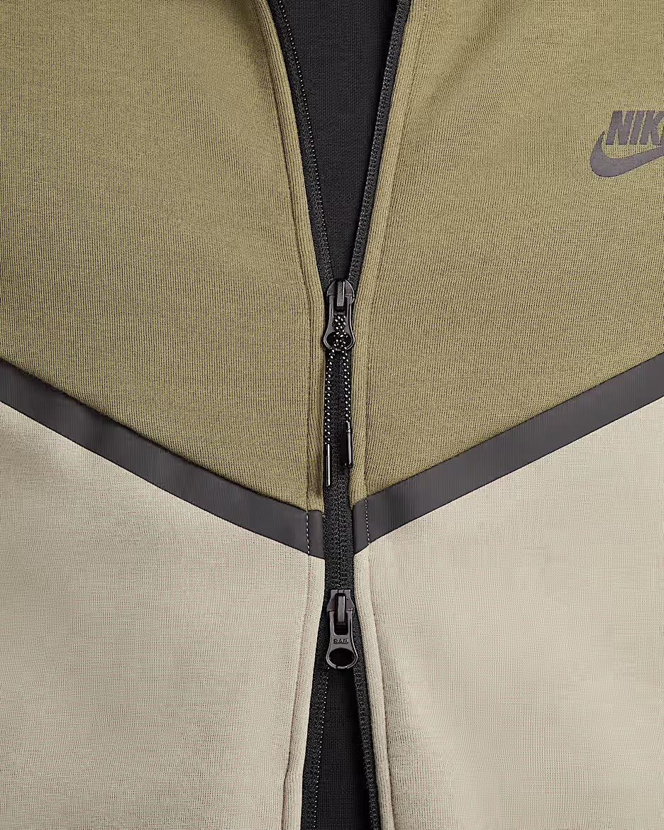 Sweat à capuche et zip Windrunner