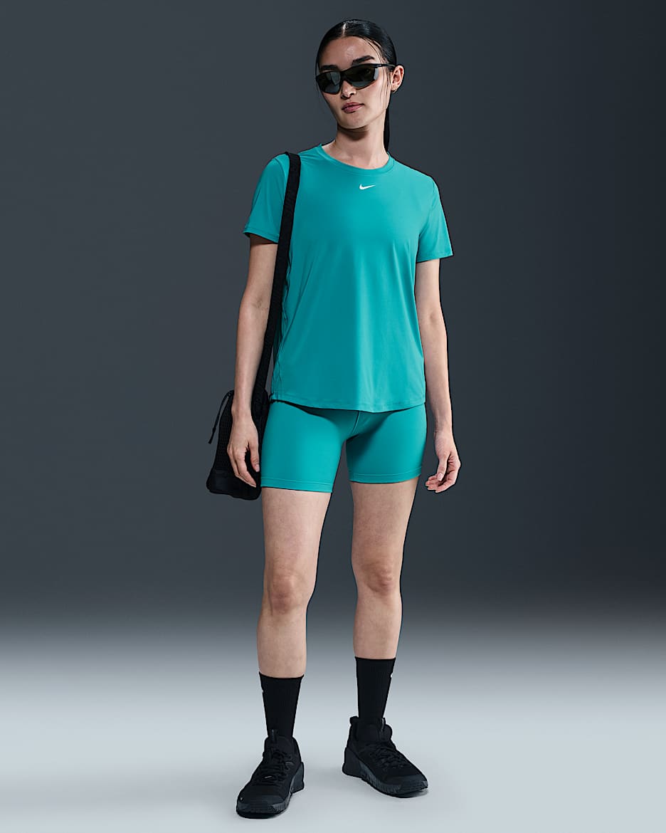 Haut à manches courtes Dri-FIT