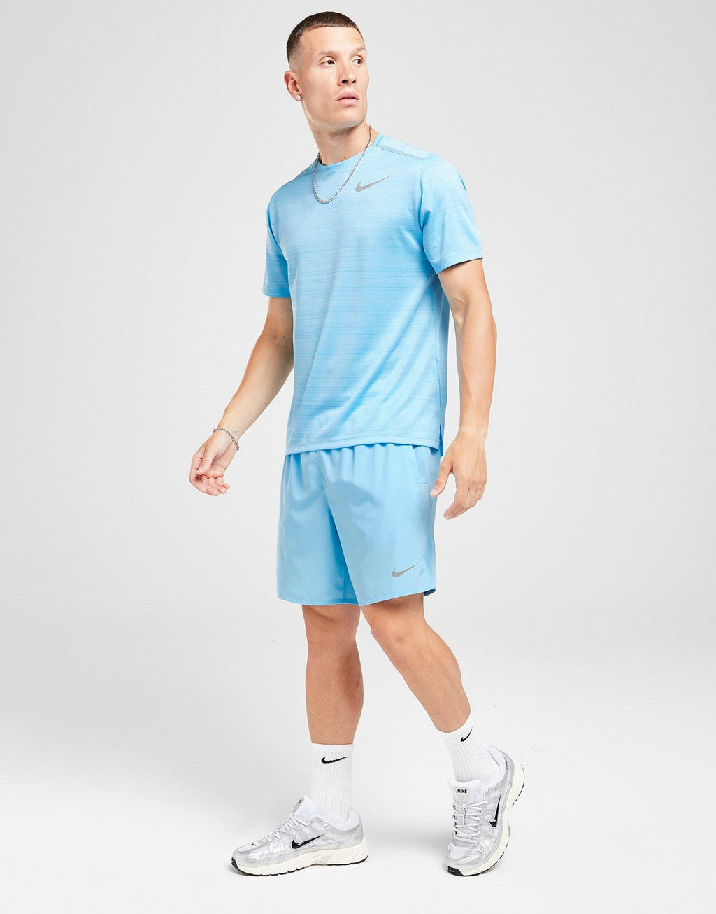NIKE SHORT CHALLENGER