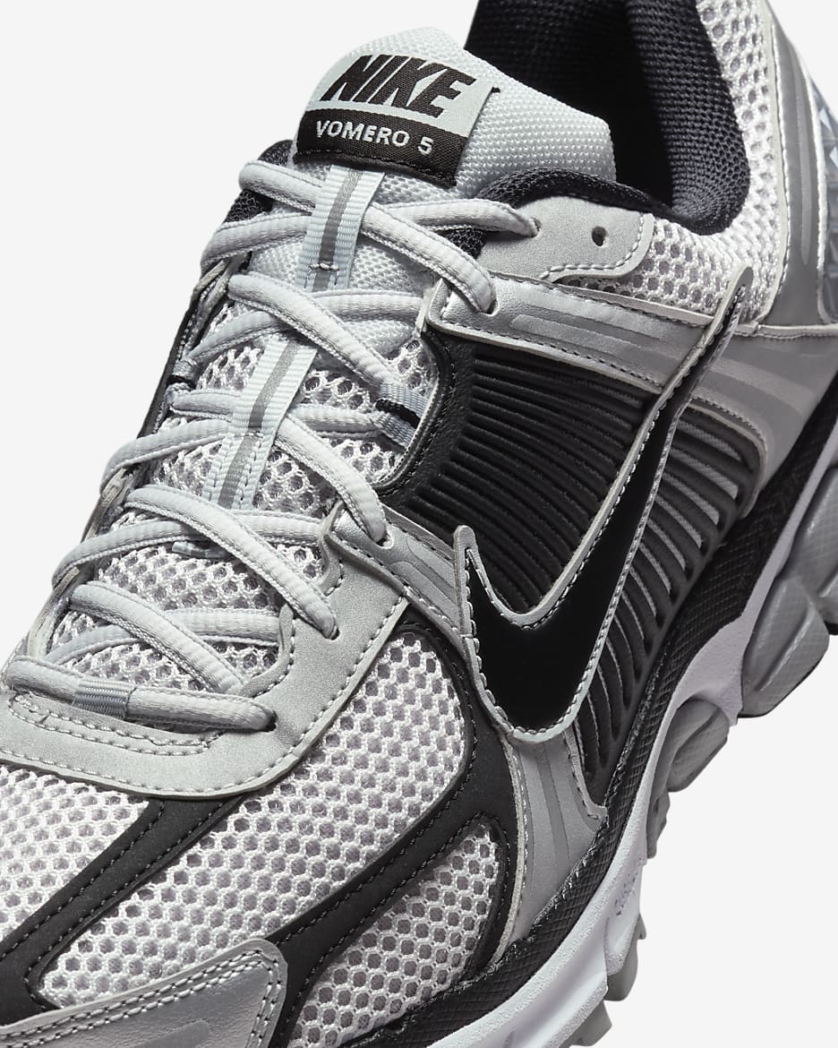 Nike Zoom Vomero 5 - Noir / Blanc