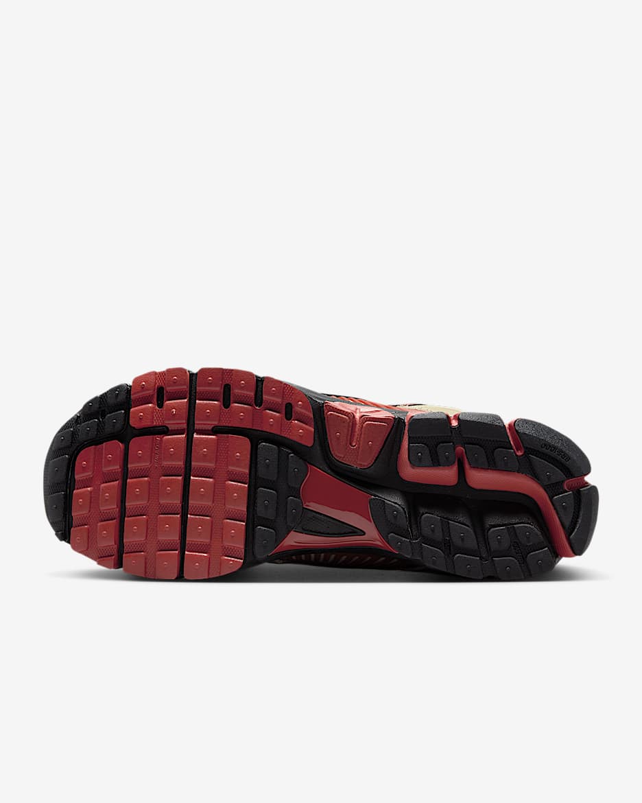 Nike Zoom Vomero 5 - Rouge / Beige