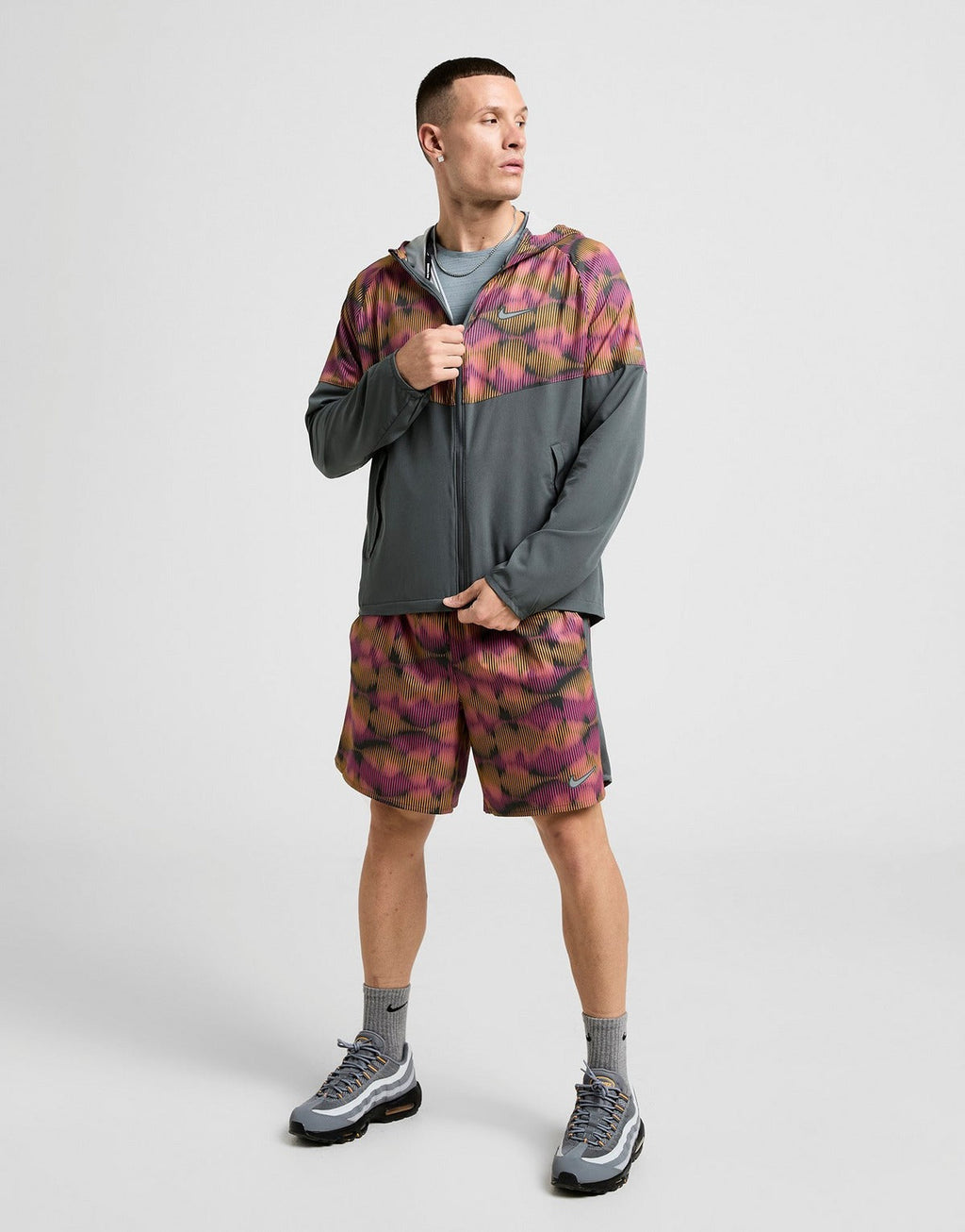 NIKE SHORT FESTIVAL CHALLENGER