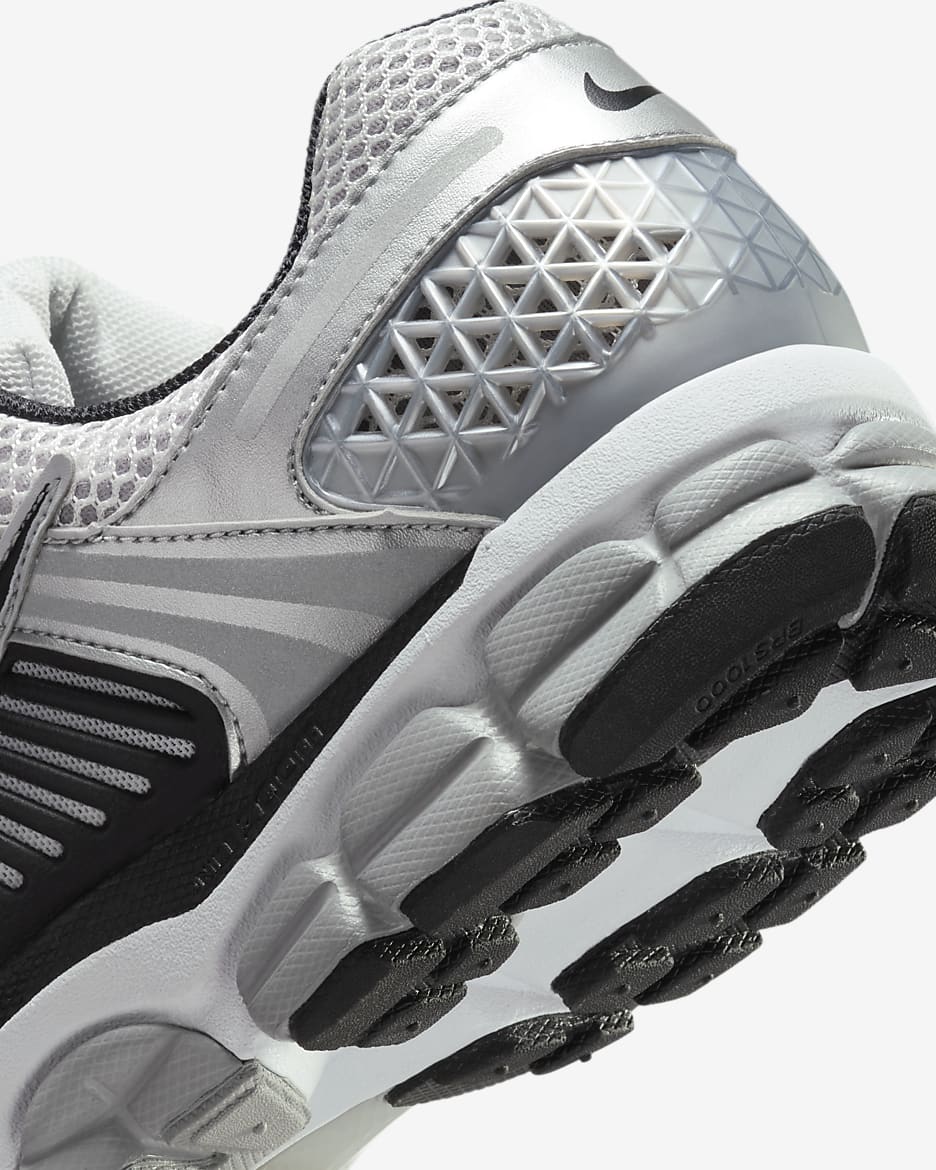 Nike Zoom Vomero 5 - Noir / Blanc