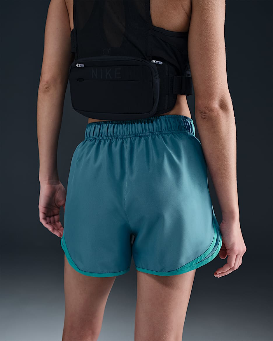 Short de running Dri-Fit taille mi-haute avec sous-short intégré